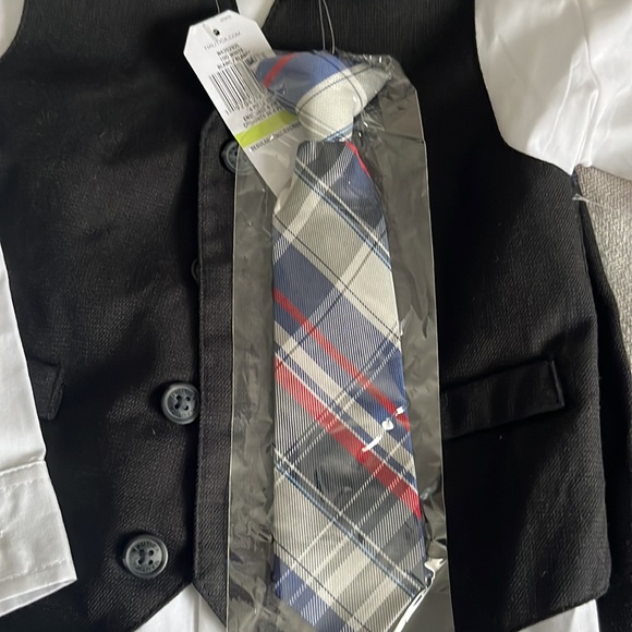 NWT a boys nautical 4 piece suit set/ formal attire - Picture 3 of 5